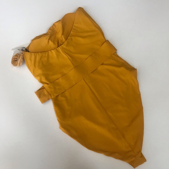 Robin Piccone Luca Bandeau Belted One Piece Swim - Picture 6 of 10